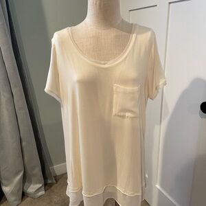 Lyssé cream chiffon trim Women's Top XL